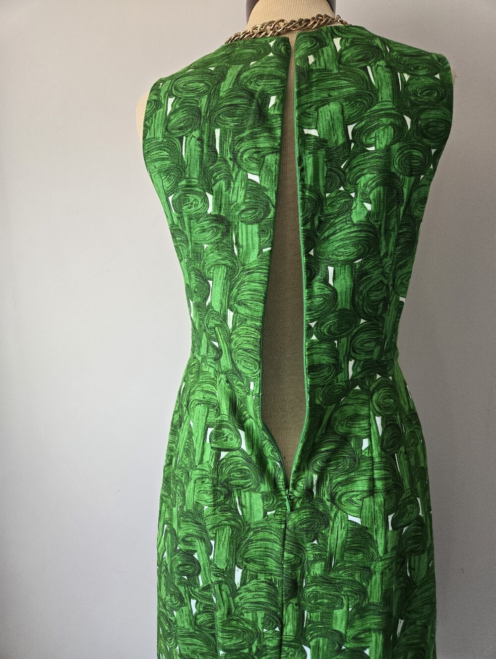 Prairie New York Green Abstract Mushroom Print Sleeveless Midi Dress. Size M - Picture 6 of 11